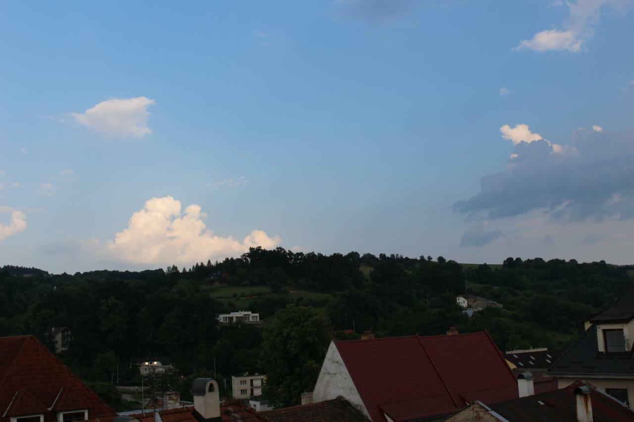 Centrum Apartman S- Dom Бардеёв Экстерьер фото